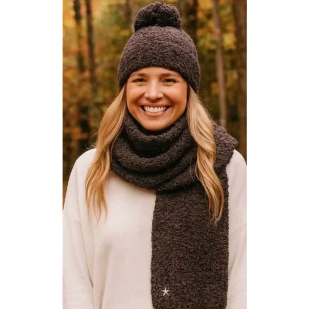 NWT Barefoot Dreams CozyChic Pom Pom Beanie & Scarf SET Espresso Cocoa OS Gift
